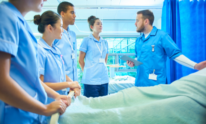 d'infirmier à cadre de santé